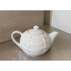 Vintage Rose Garden White Stoneware Basket Weave Design